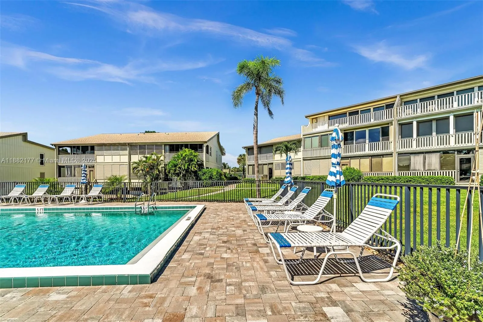1456 NE Ocean Blvd, #7-204