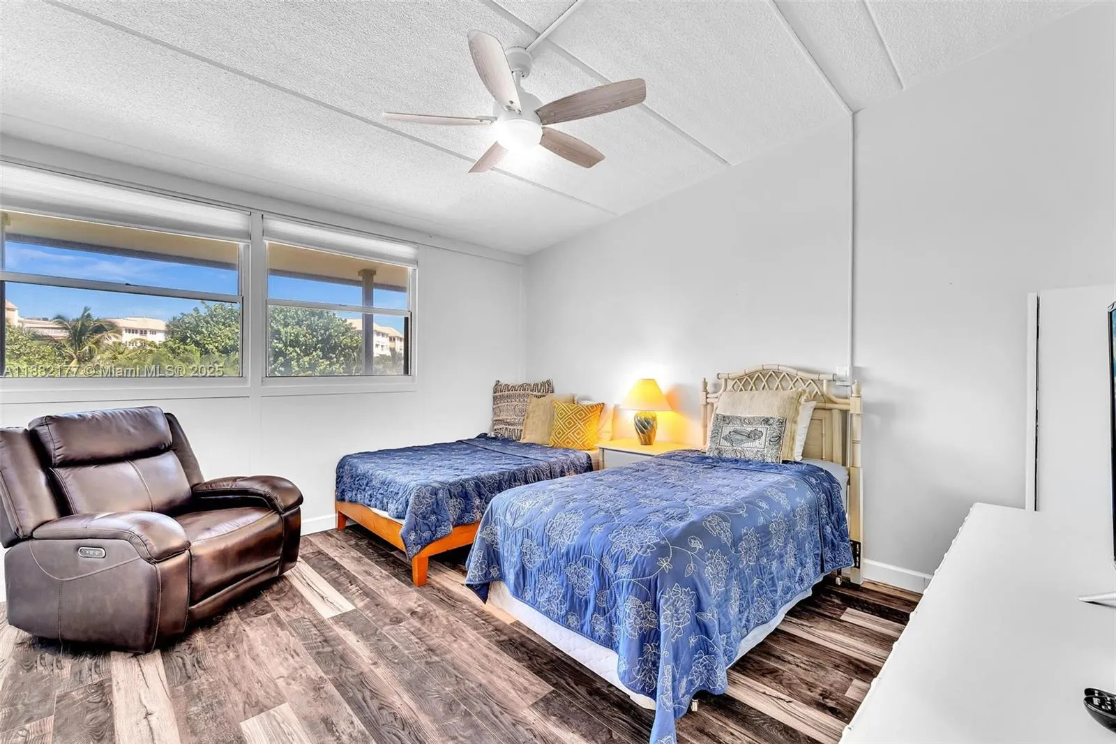 1456 NE Ocean Blvd, #7-204