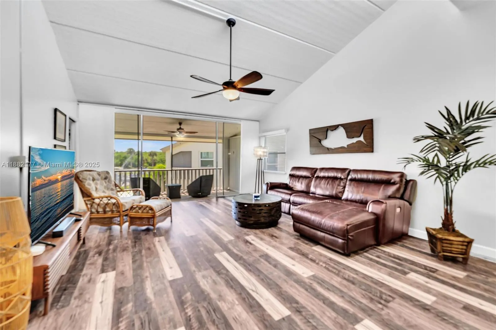 1456 NE Ocean Blvd, #7-204