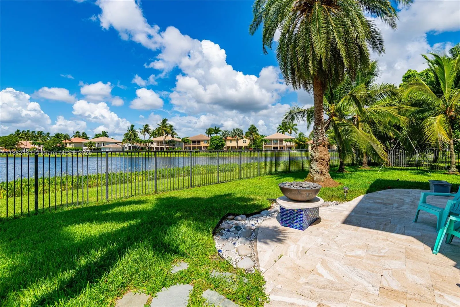 8747 Caraway Lake Ct