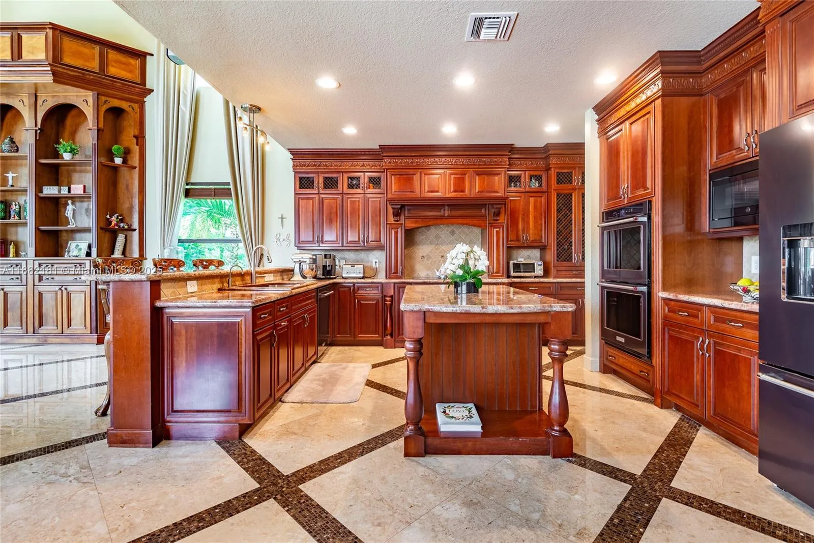 8747 Caraway Lake Ct