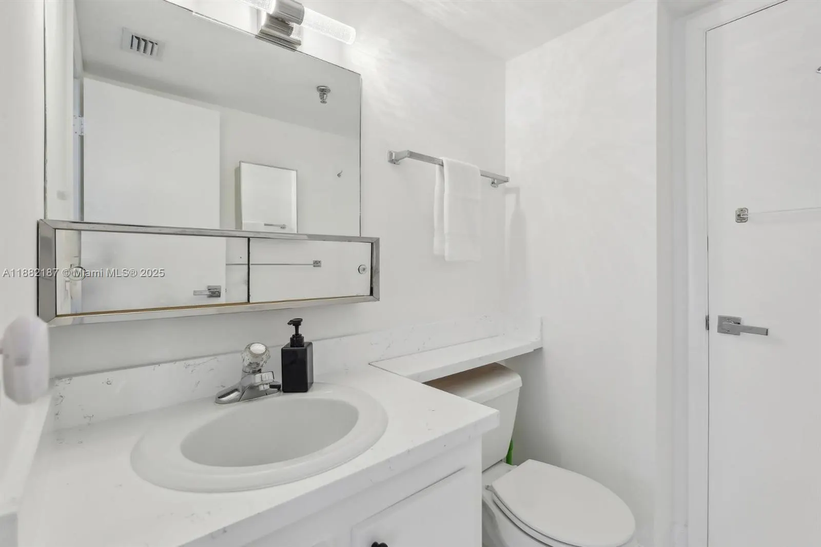 1345 West Avenue, #304