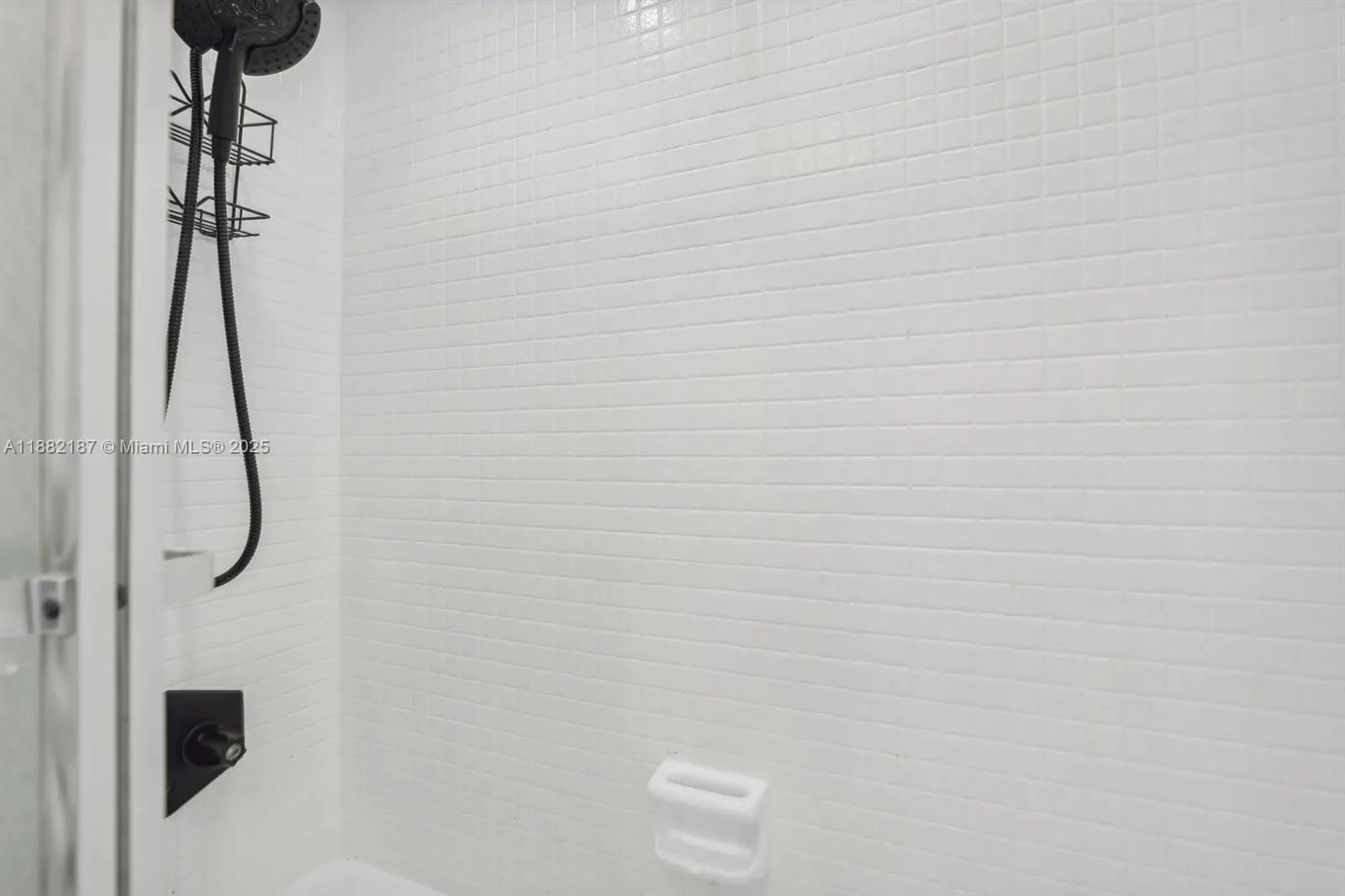 1345 West Avenue, #304
