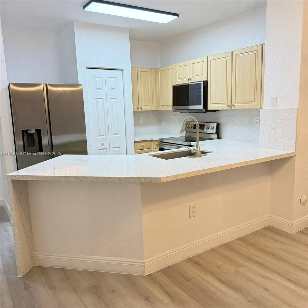 6482 Catalina Ln, #6482