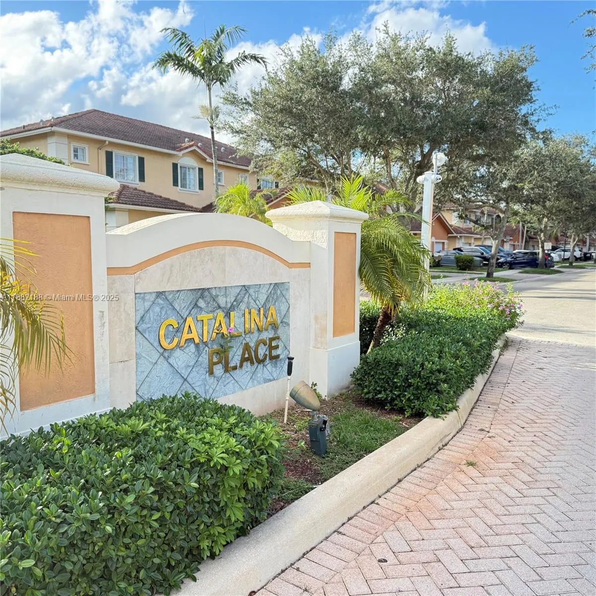 6482 Catalina Ln, #6482