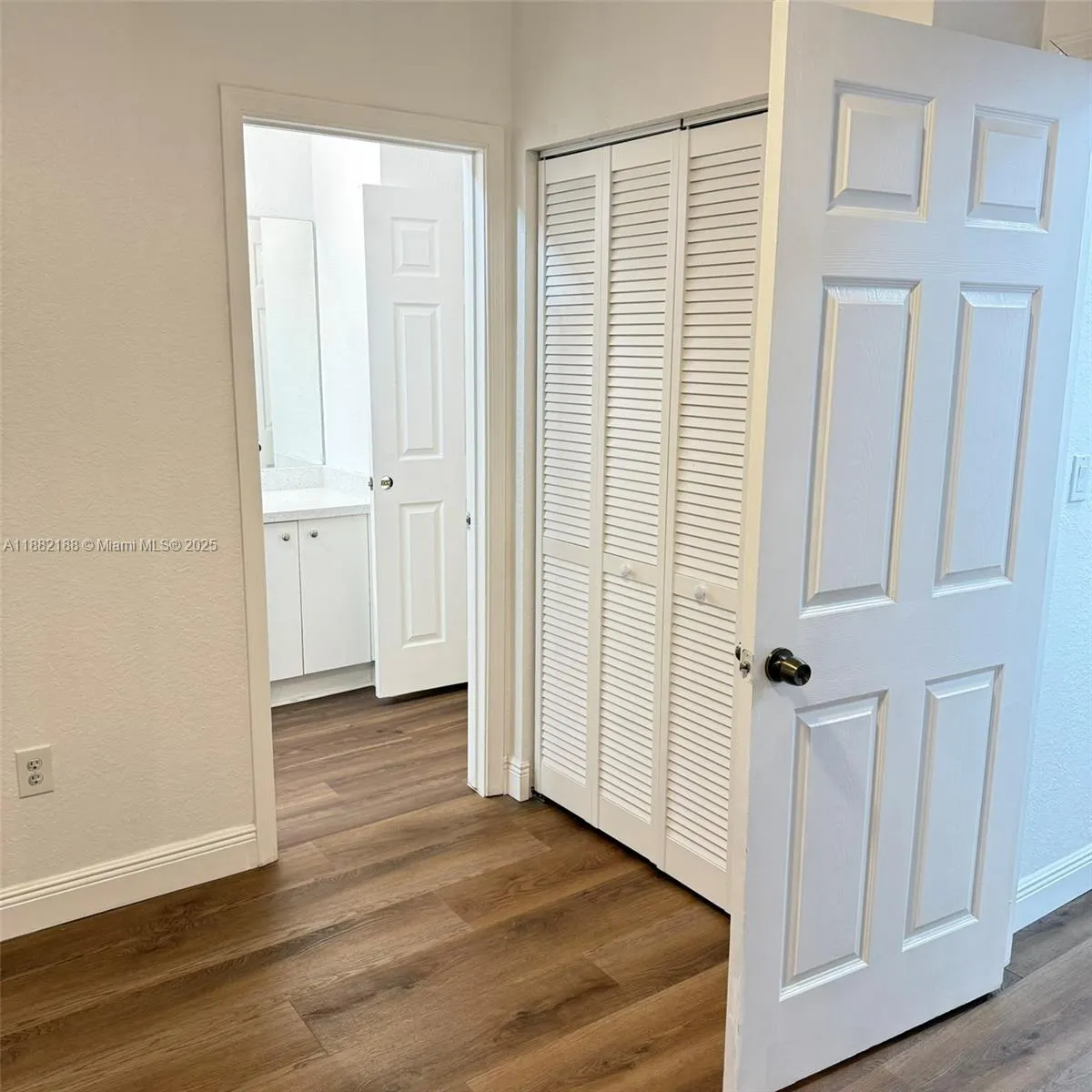 6482 Catalina Ln, #6482