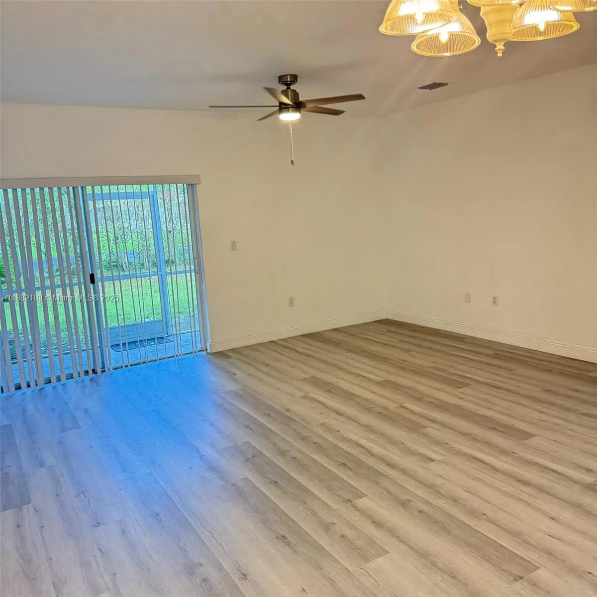 6482 Catalina Ln, #6482