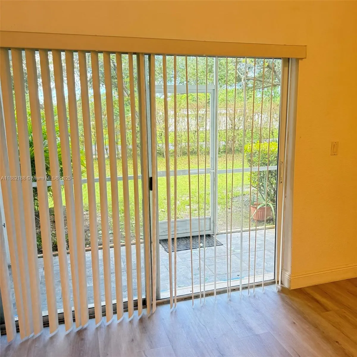 6482 Catalina Ln, #6482
