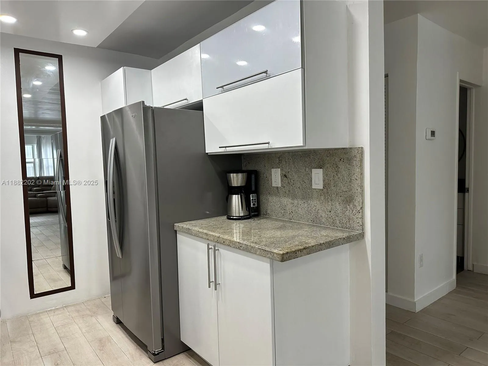 1130 11th St, #4D
