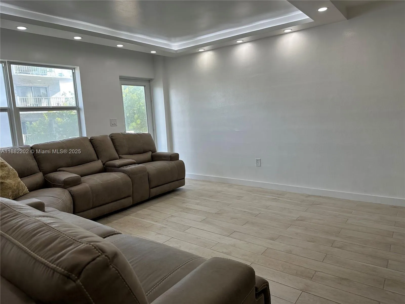 1130 11th St, #4D
