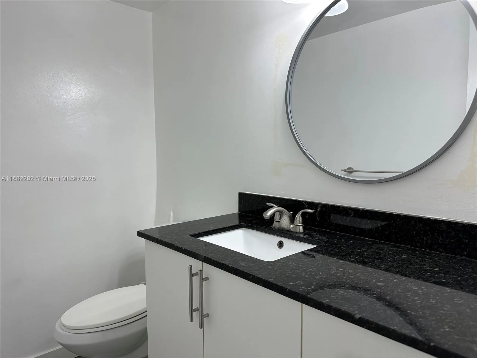 1130 11th St, #4D