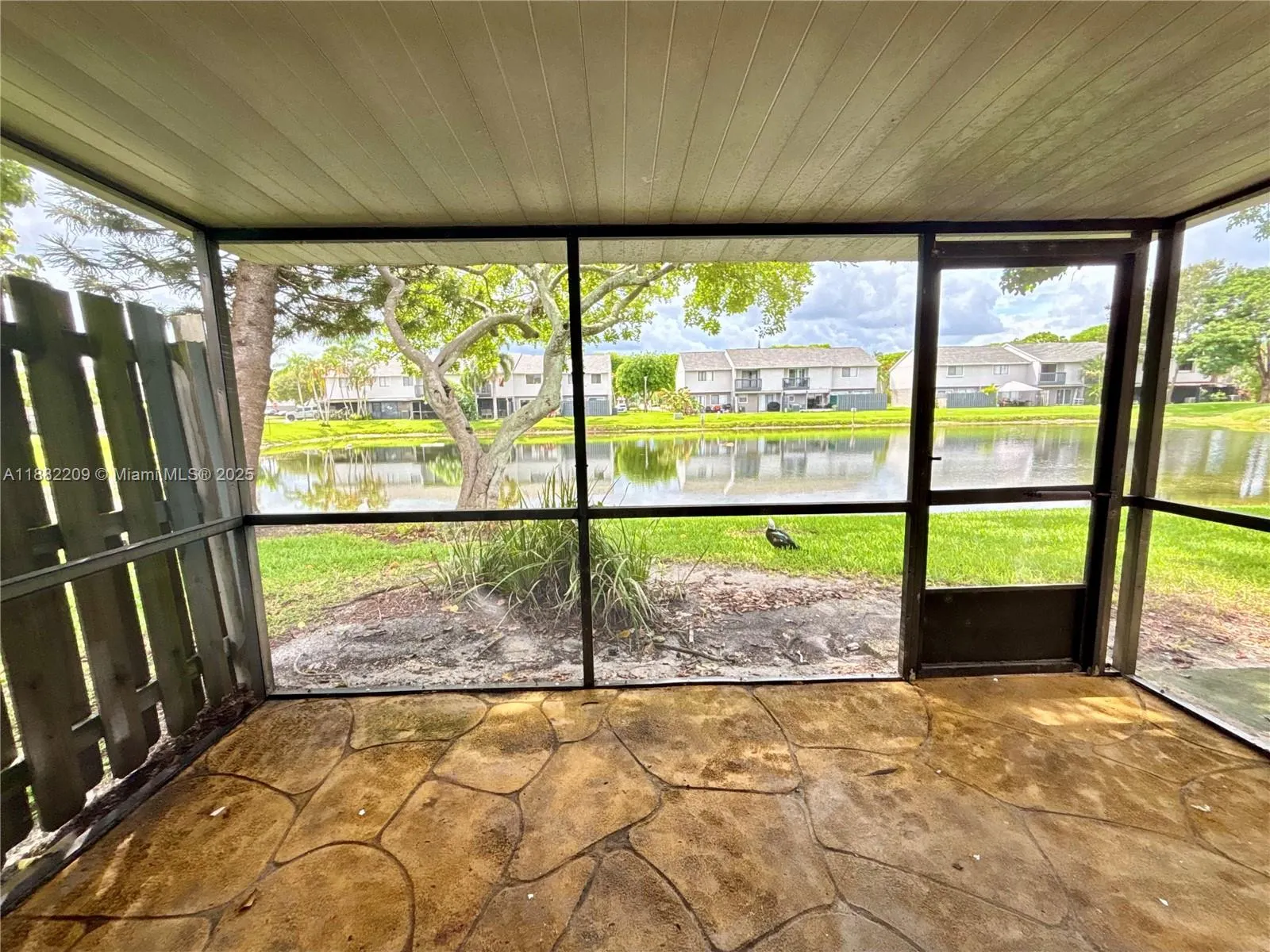 4805 Pier Dr, #4805