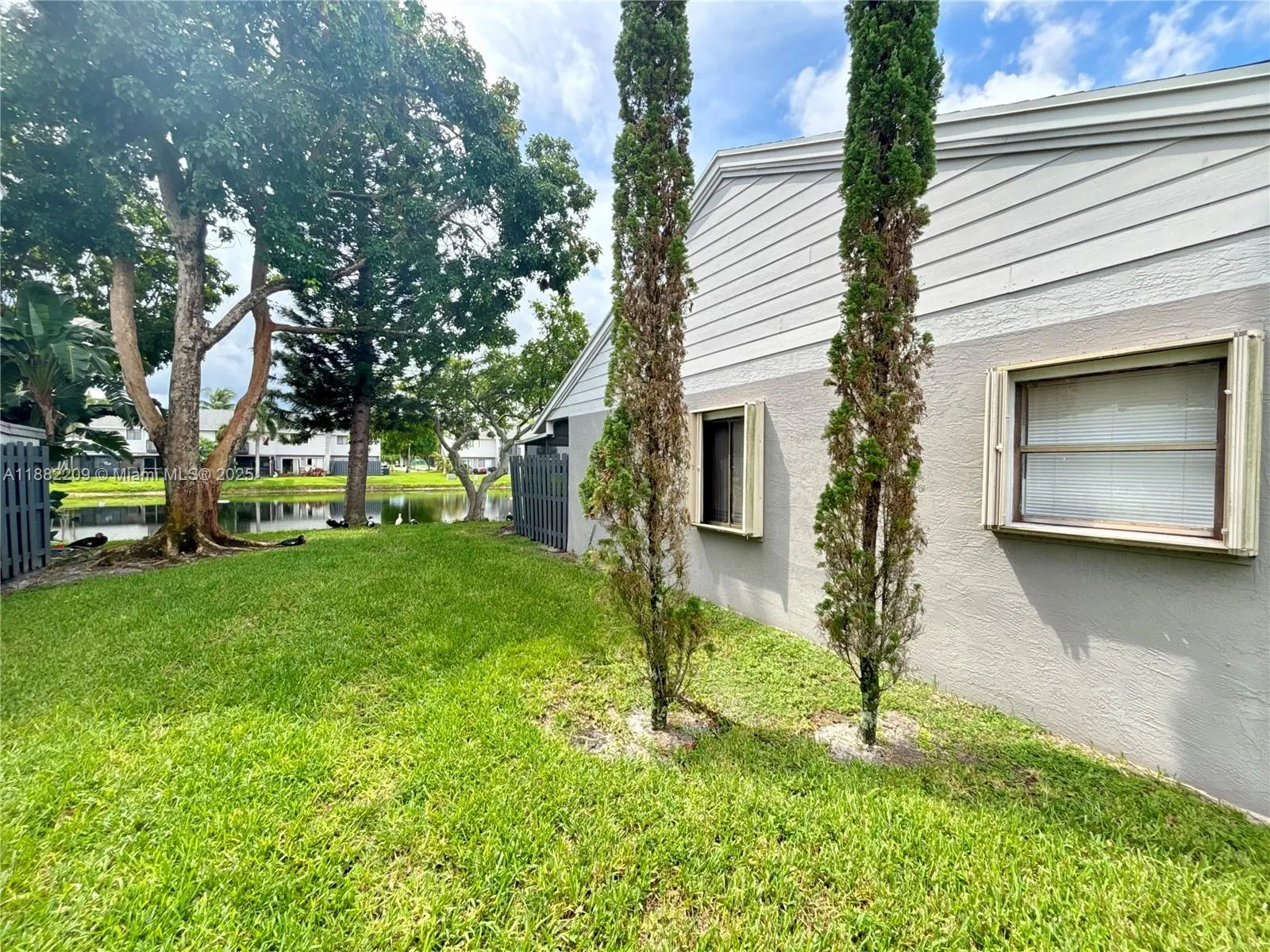 4805 Pier Dr, #4805