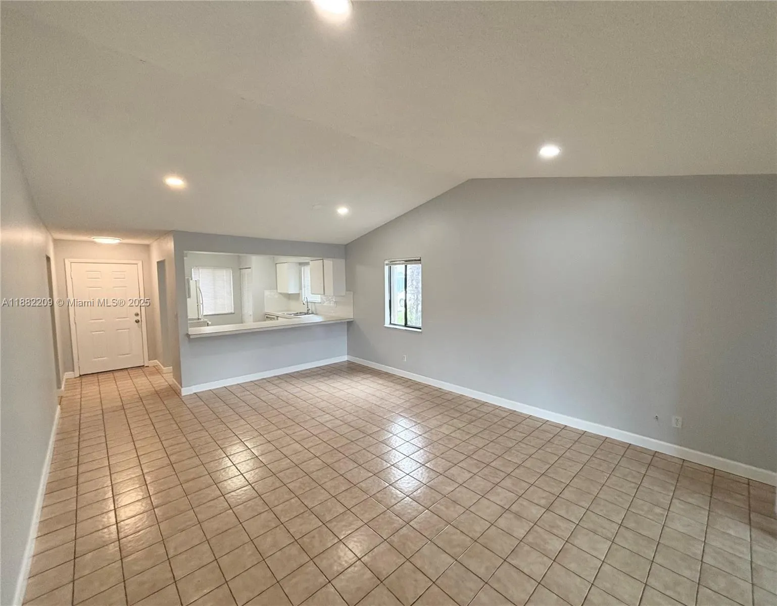 4805 Pier Dr, #4805