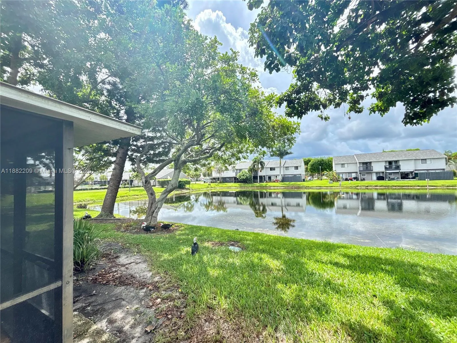 4805 Pier Dr, #4805