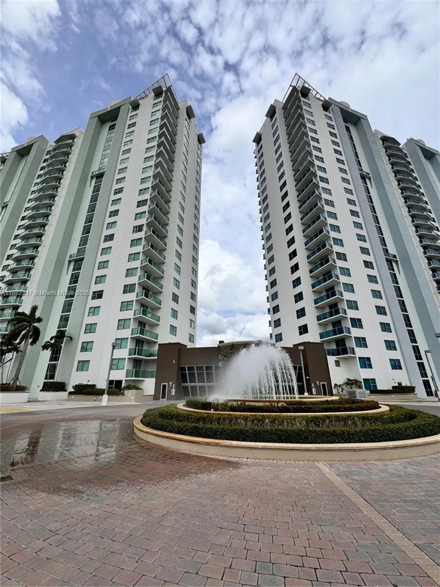 2641 N Flamingo Rd, #2703N