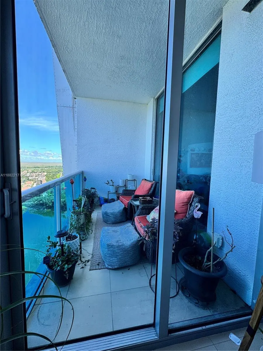 2641 N Flamingo Rd, #2703N