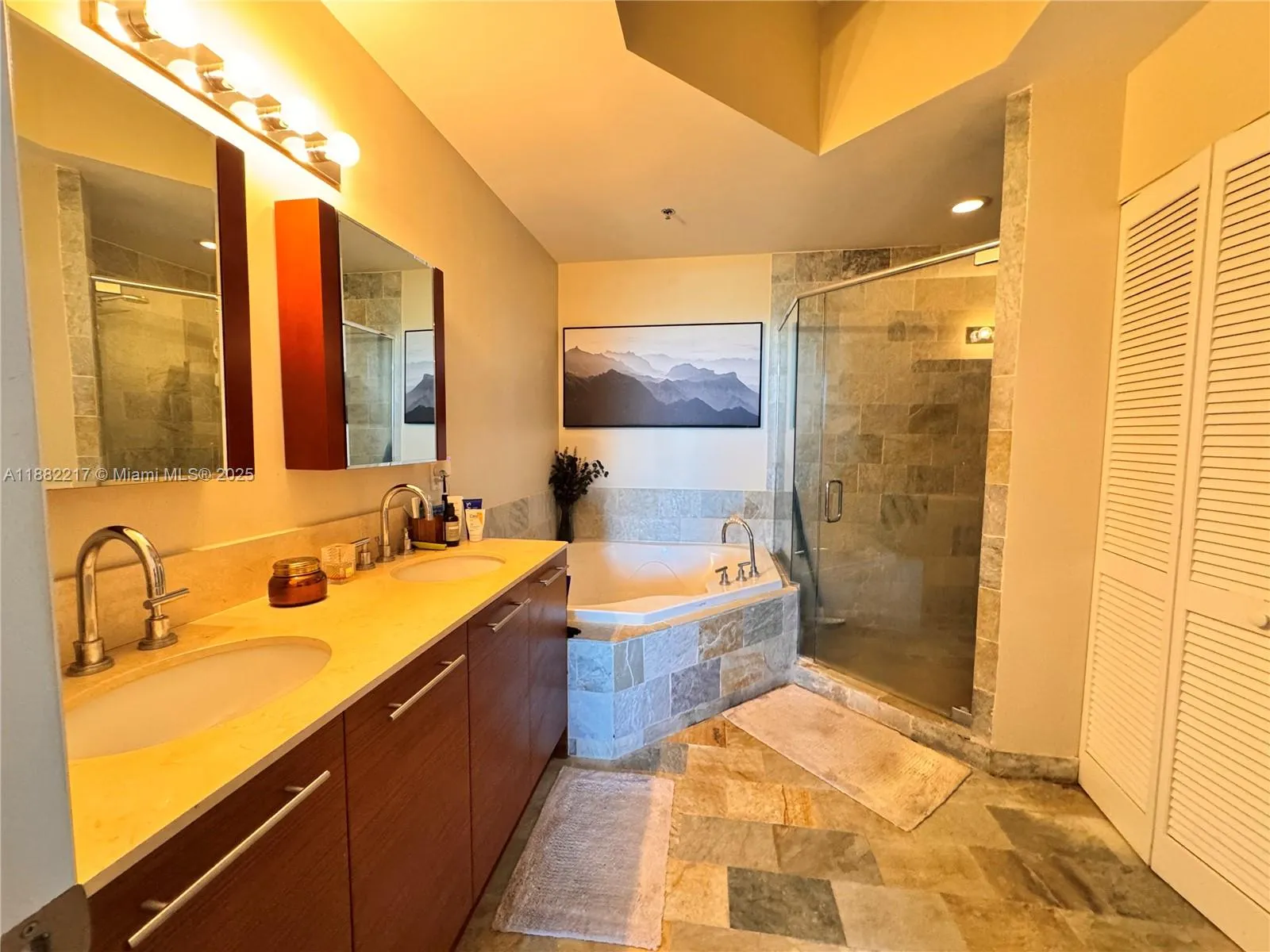 2641 N Flamingo Rd, #2703N