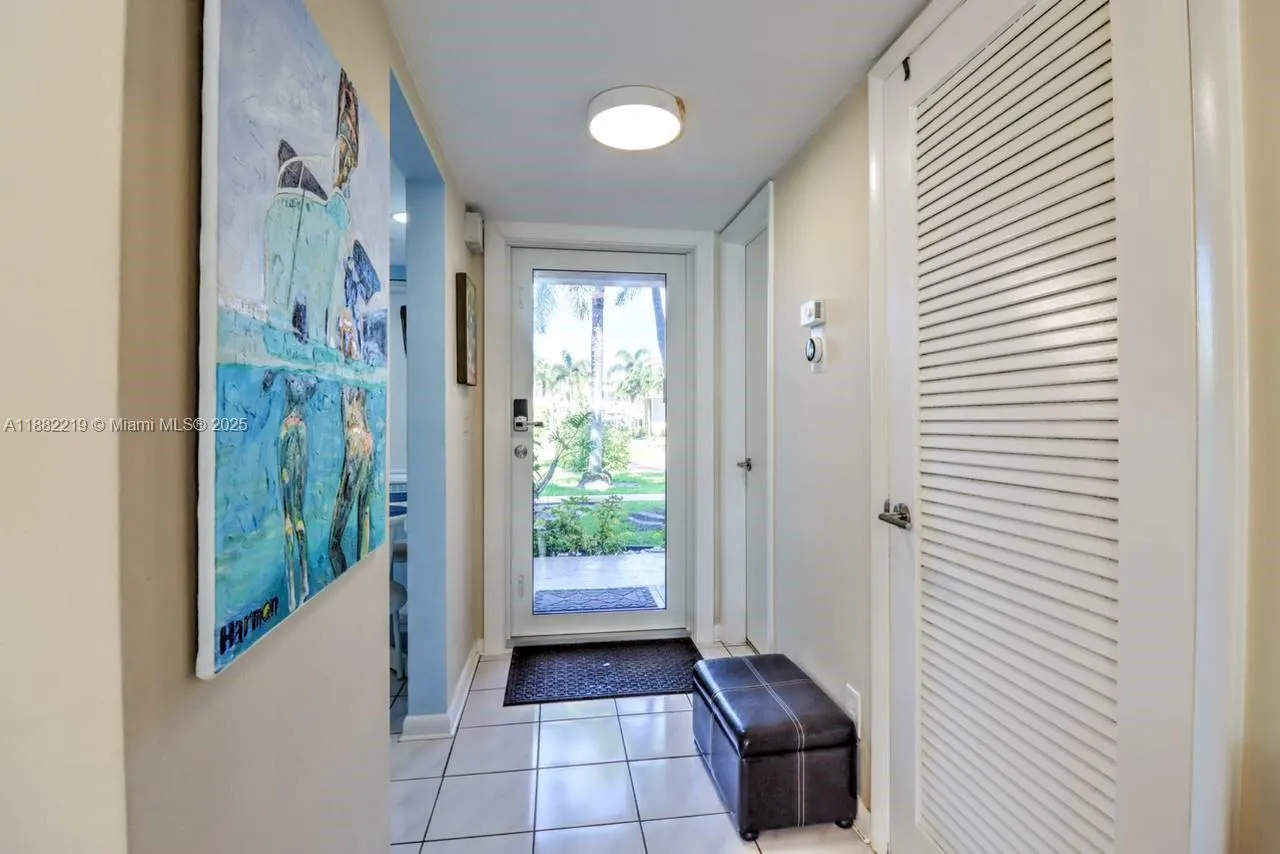 850 NE 12th Ave, #210