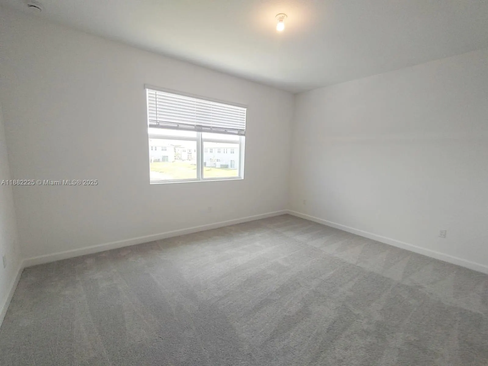 519 SE Rivergrass St, #519