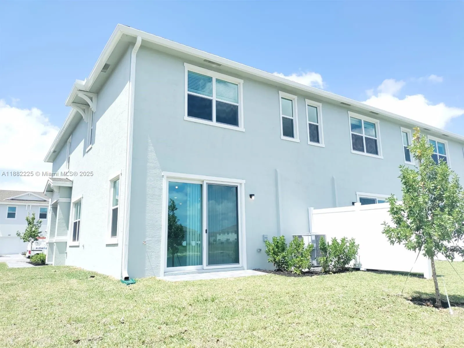 519 SE Rivergrass St, #519