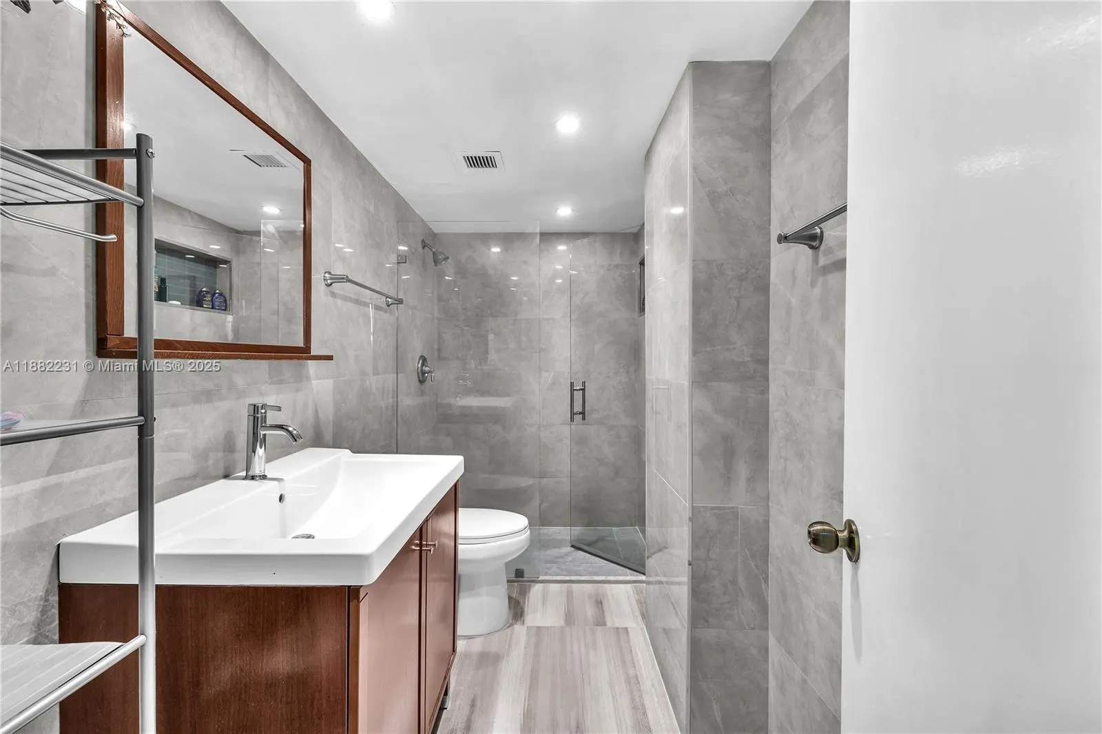 3161 S Ocean Dr, #802