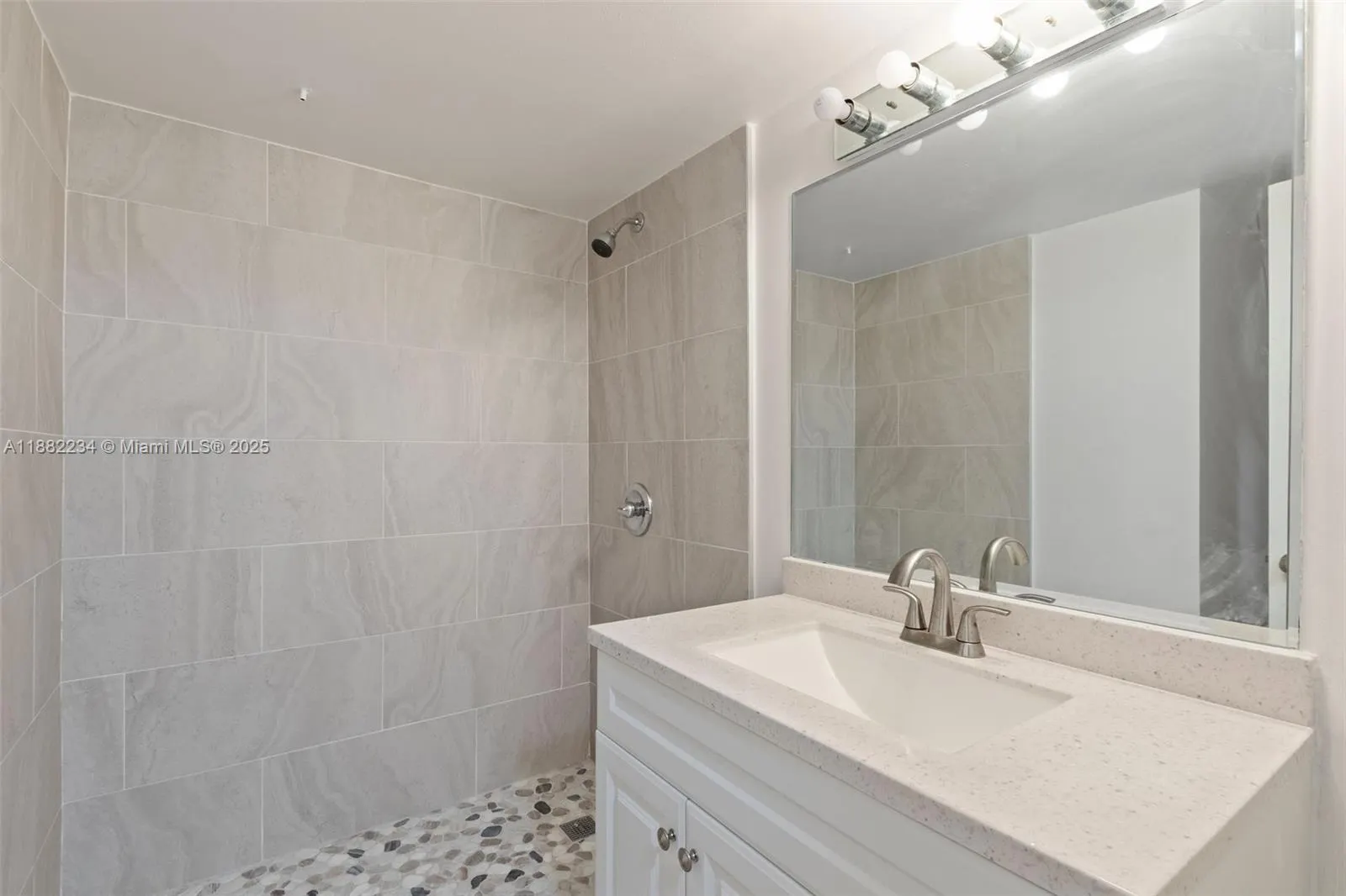 10501 W Broward Blvd, #407
