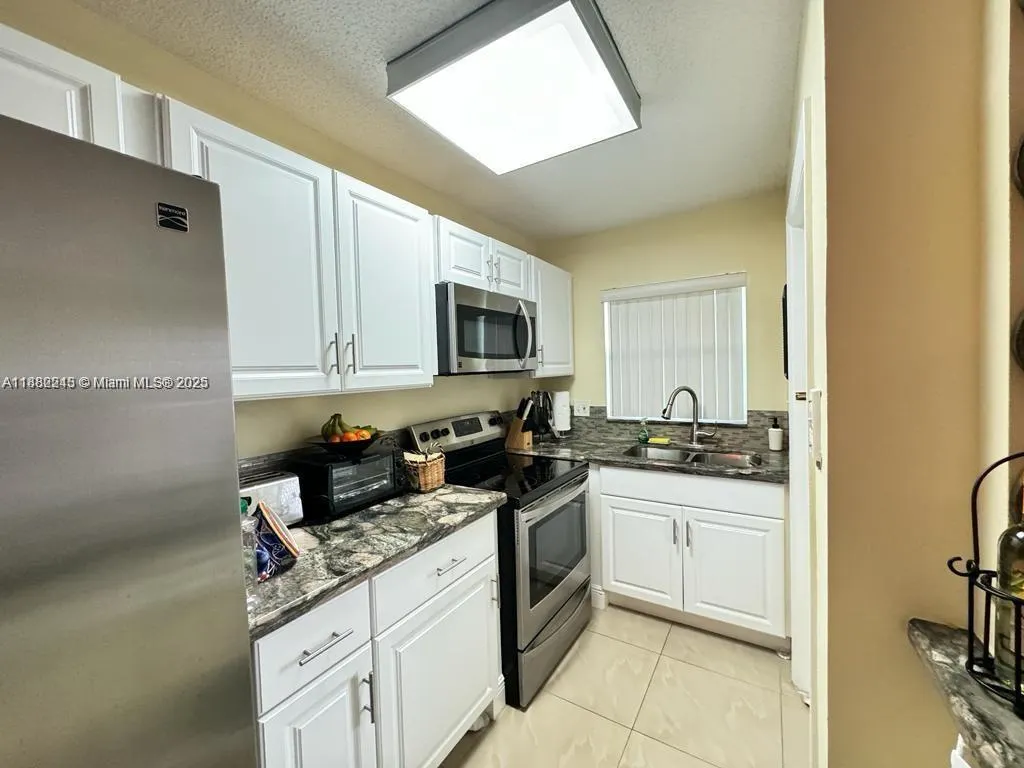 5300 Washington St, #I208