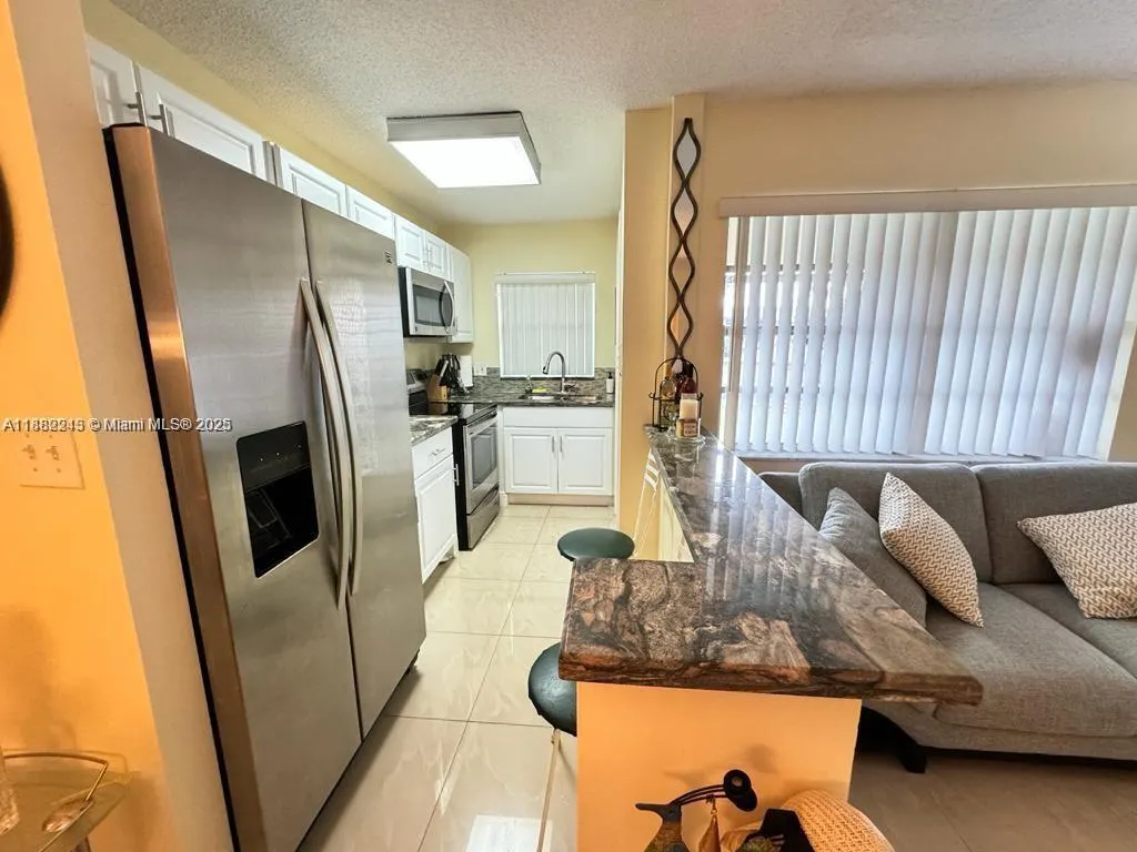 5300 Washington St, #I208