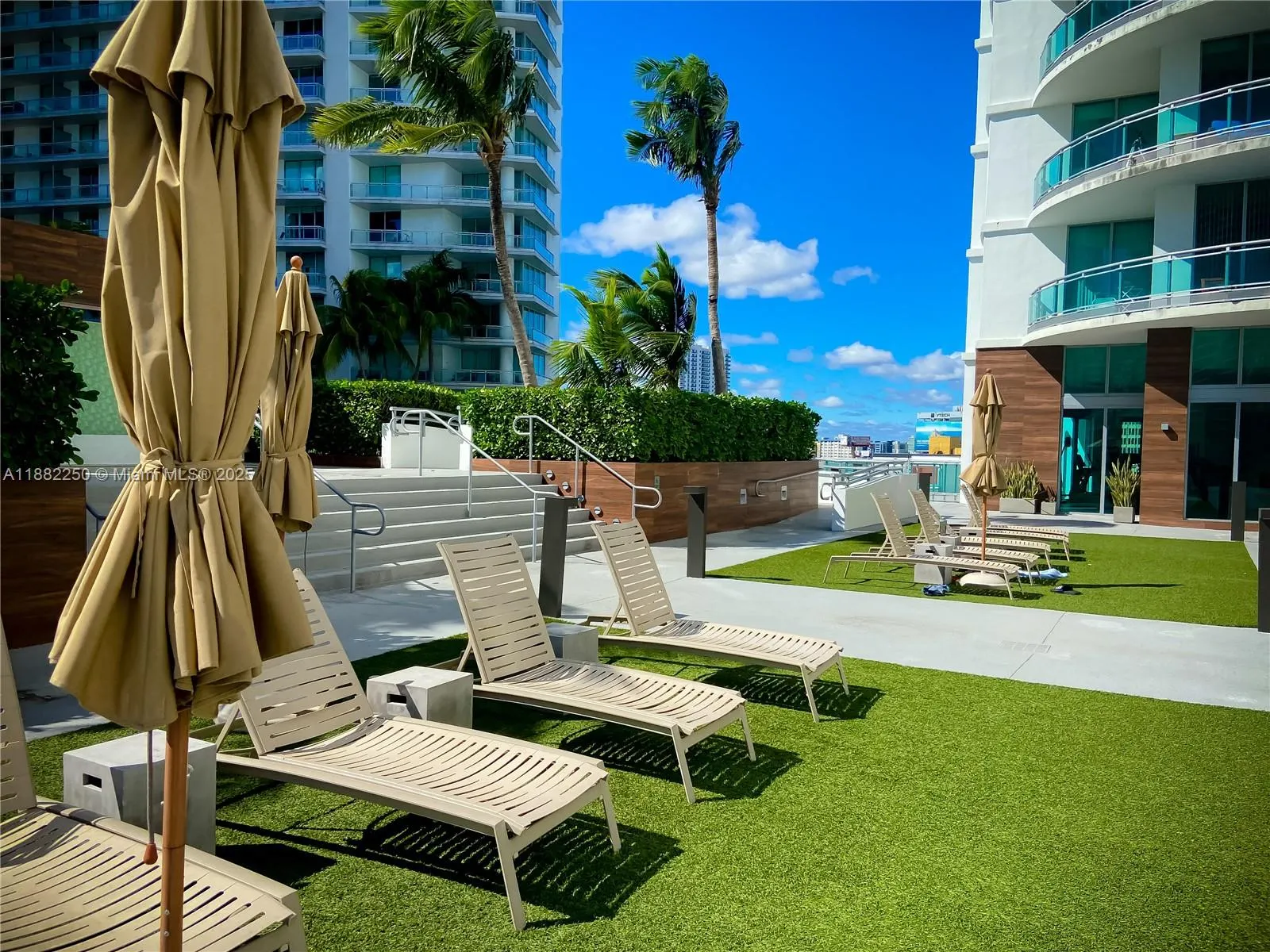 350 S Miami Ave, #2215