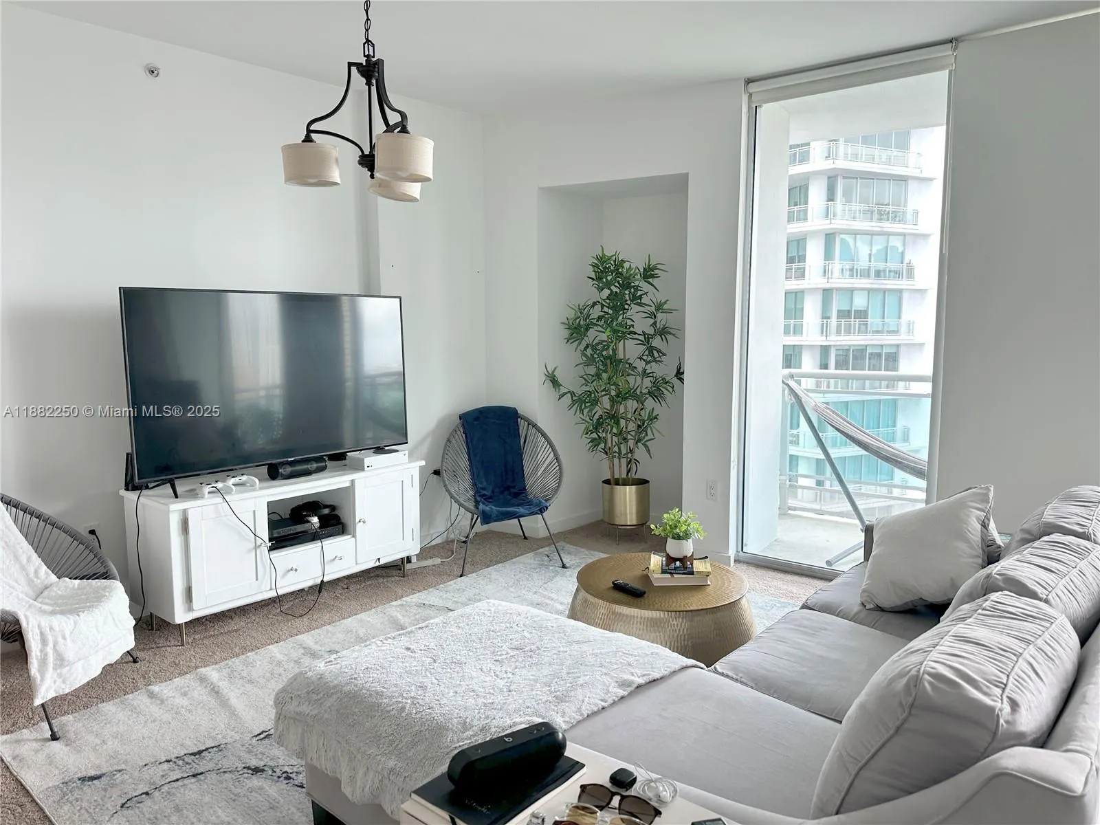350 S Miami Ave, #2215