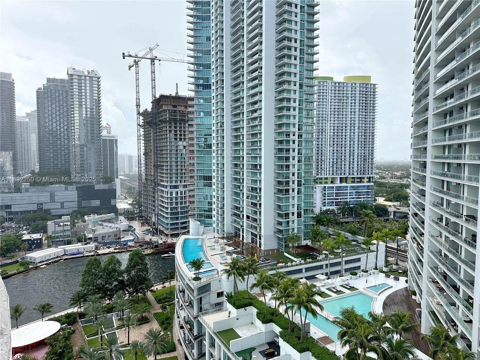 350 S Miami Ave, #2215