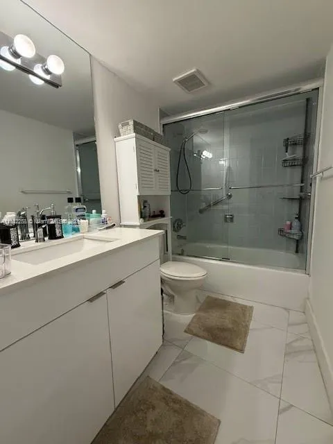 401 Golden Isles Dr, #415