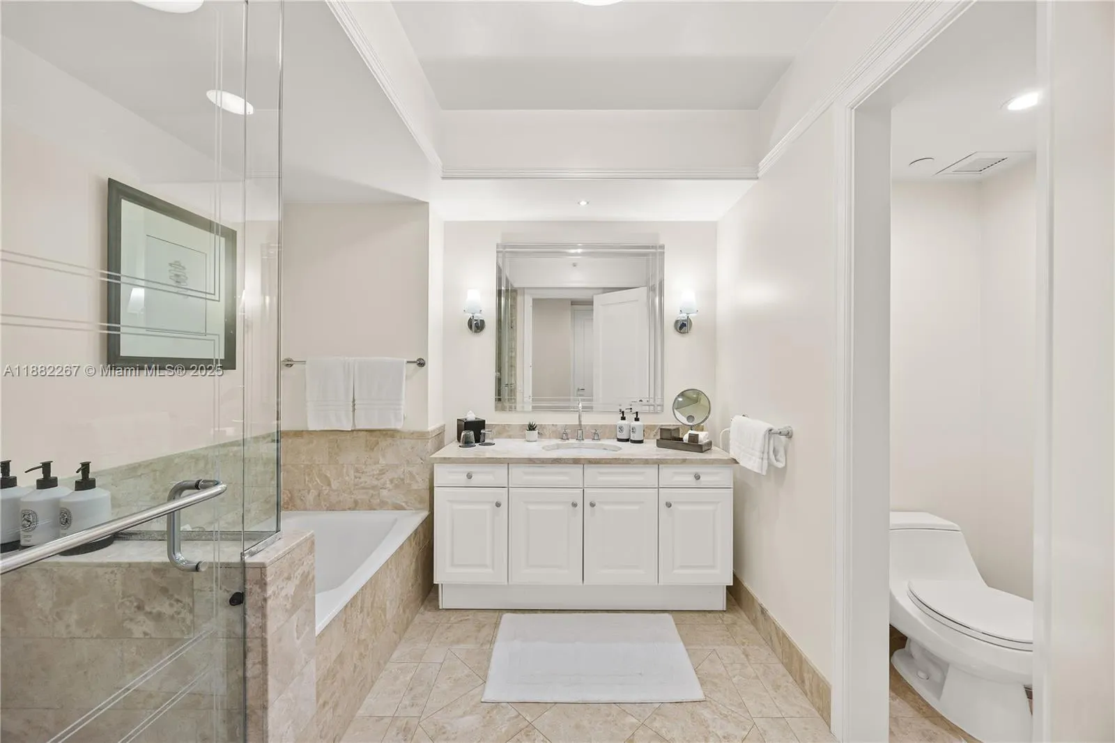 1435 Brickell Ave, #3203
