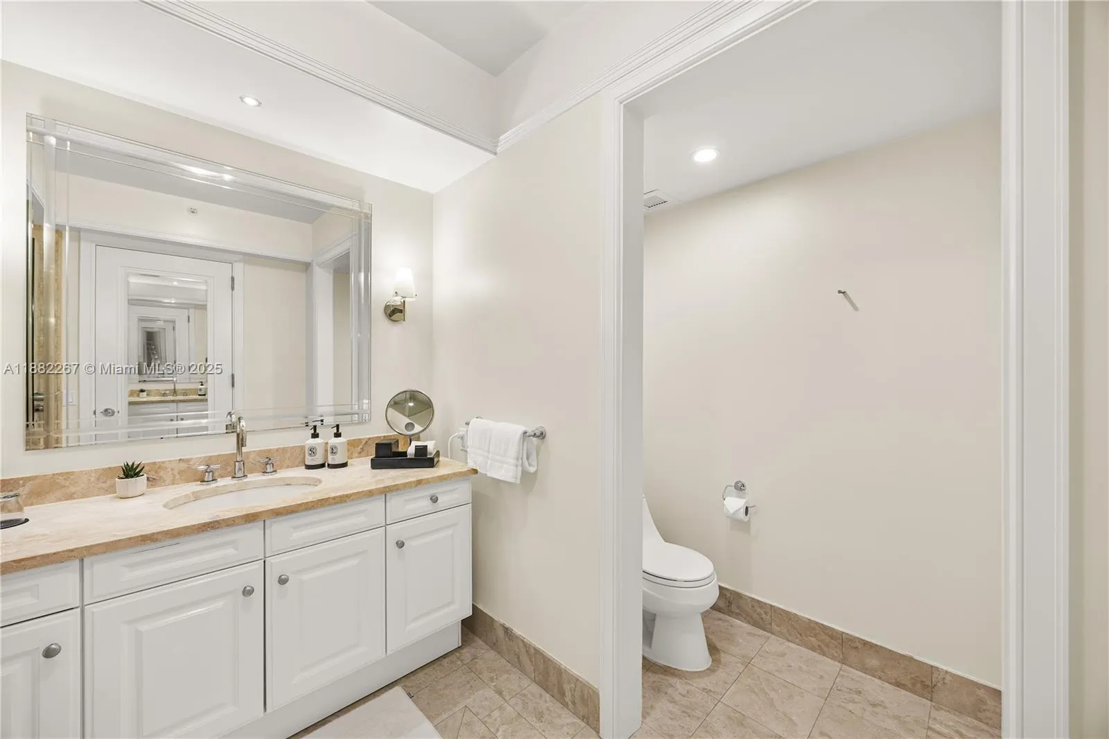 1435 Brickell Ave, #3203