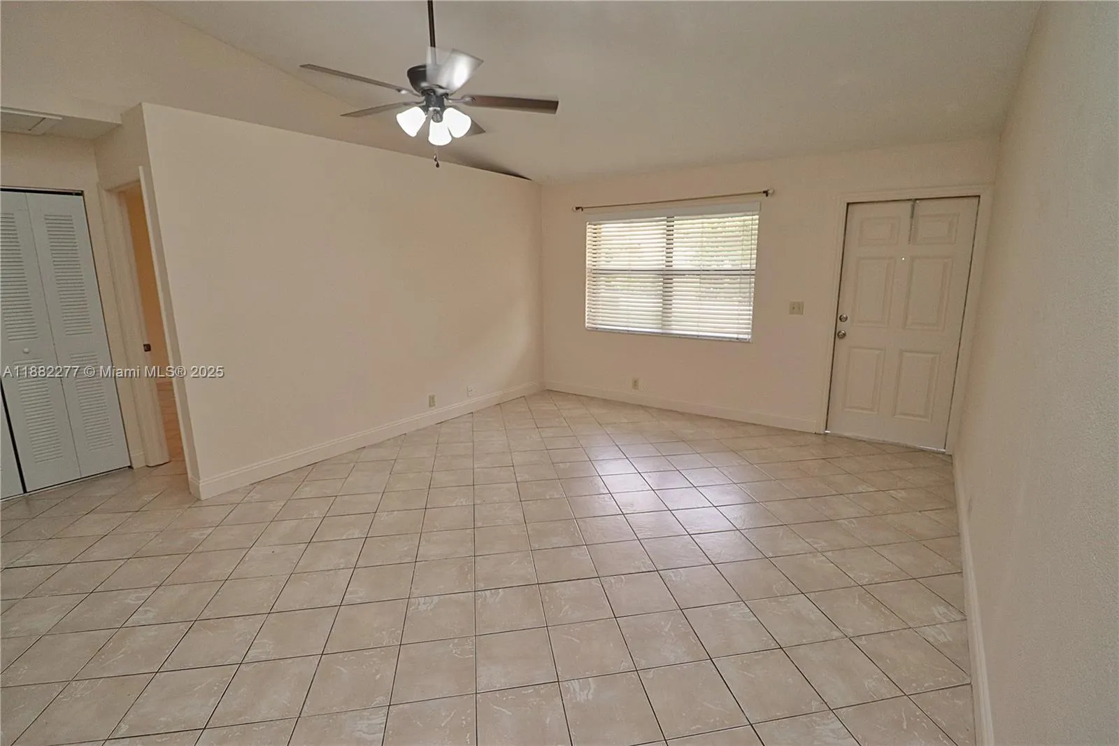 278 SW 7th St, #3