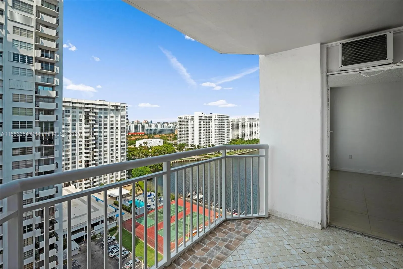 18061 Biscayne Blvd, #1701
