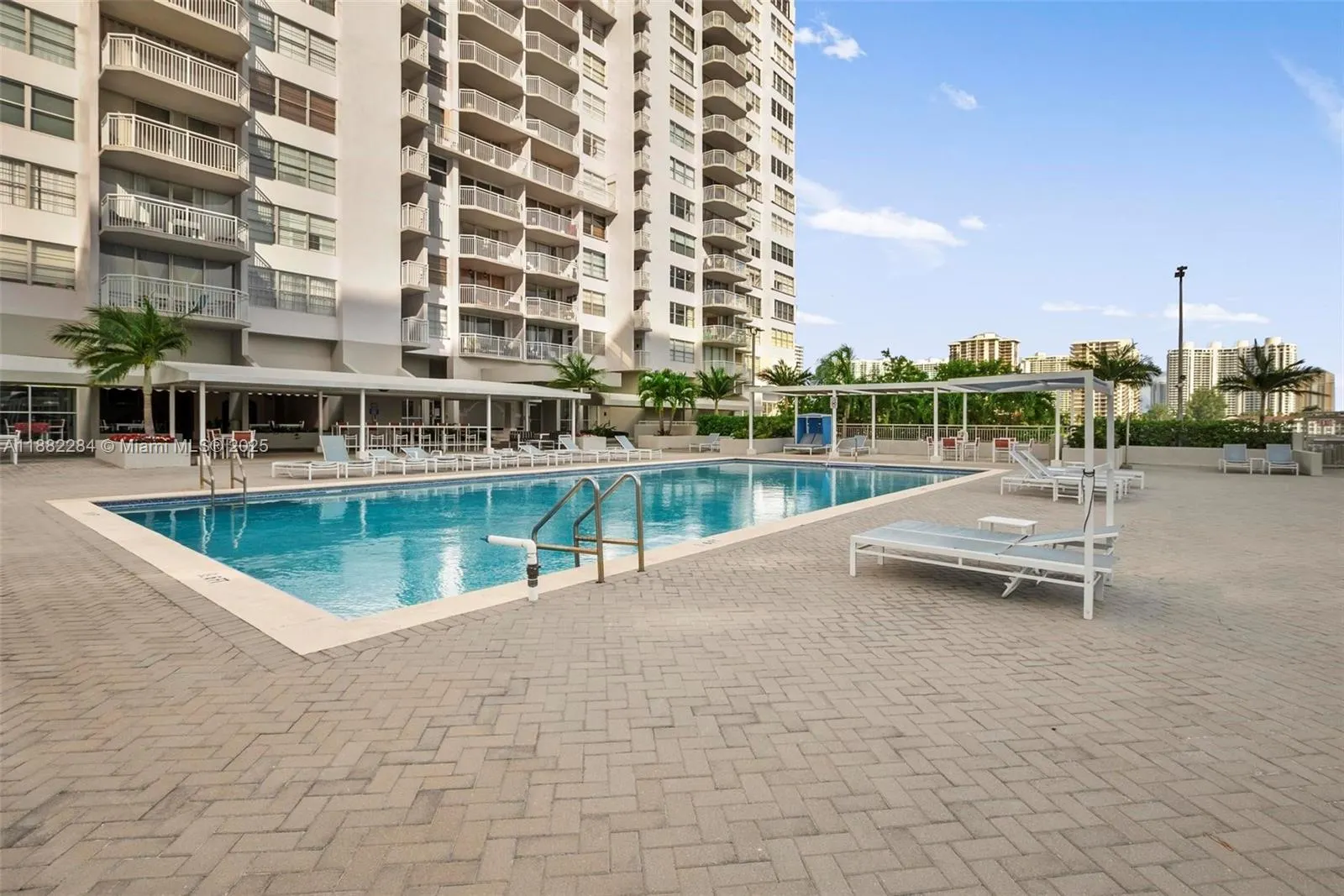 18061 Biscayne Blvd, #1701