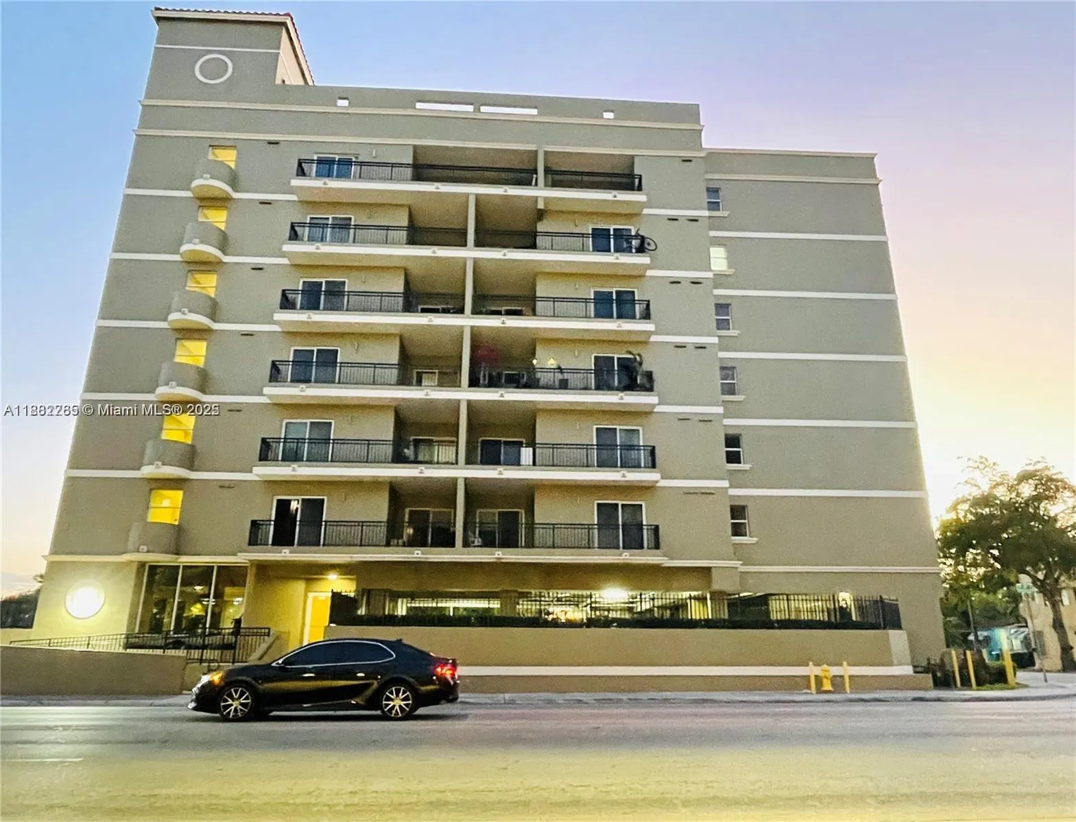 120 SW 37th Ave, #302
