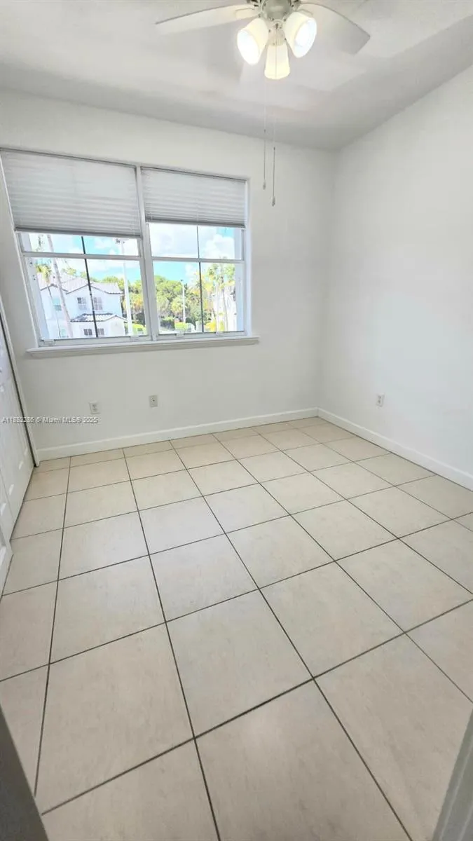 5570 NW 107th Ave, #902