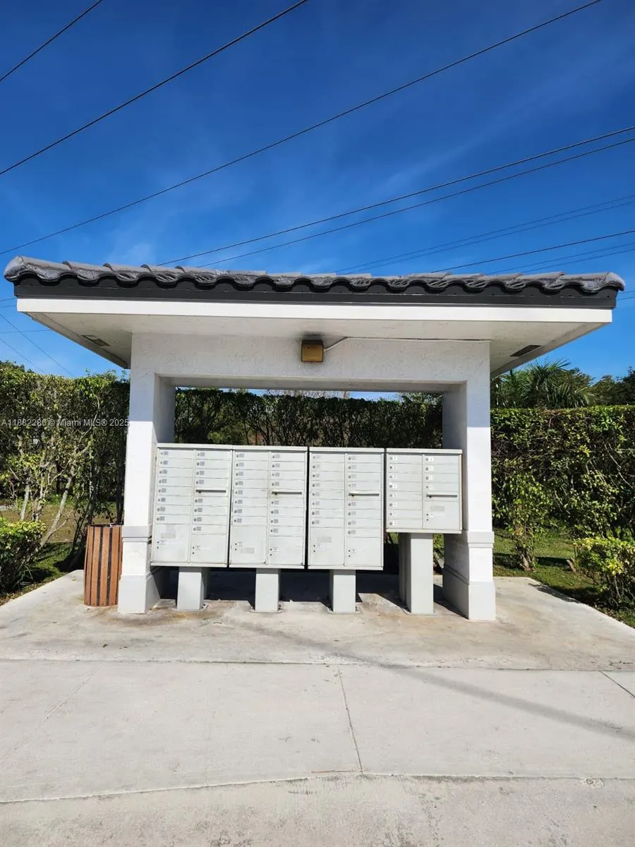 5570 NW 107th Ave, #902