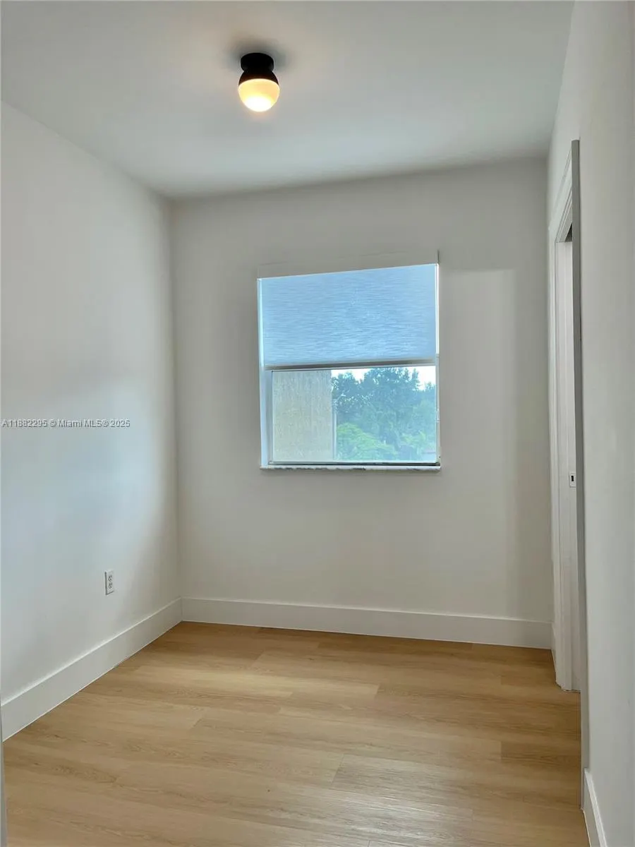 120 SW 37th Ave, #306