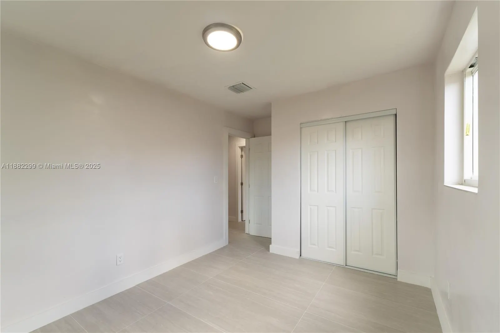 11872 SW 196th Ter