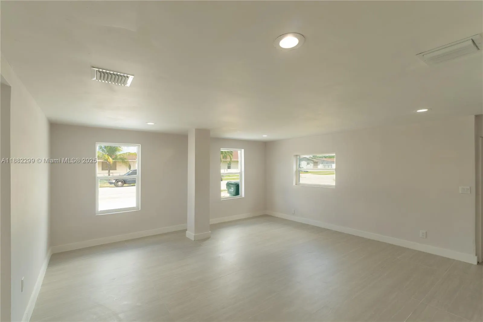 11872 SW 196th Ter