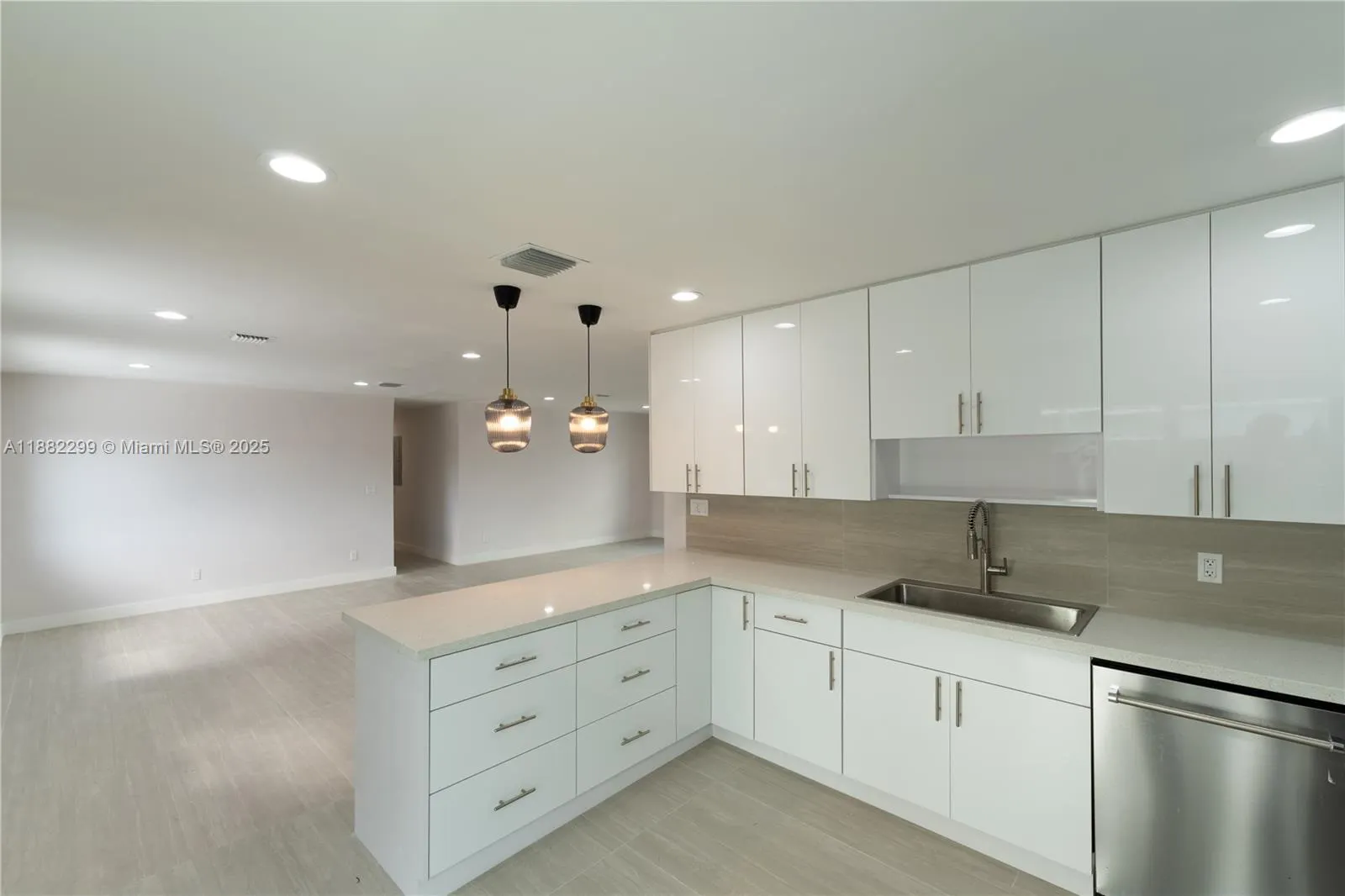 11872 SW 196th Ter