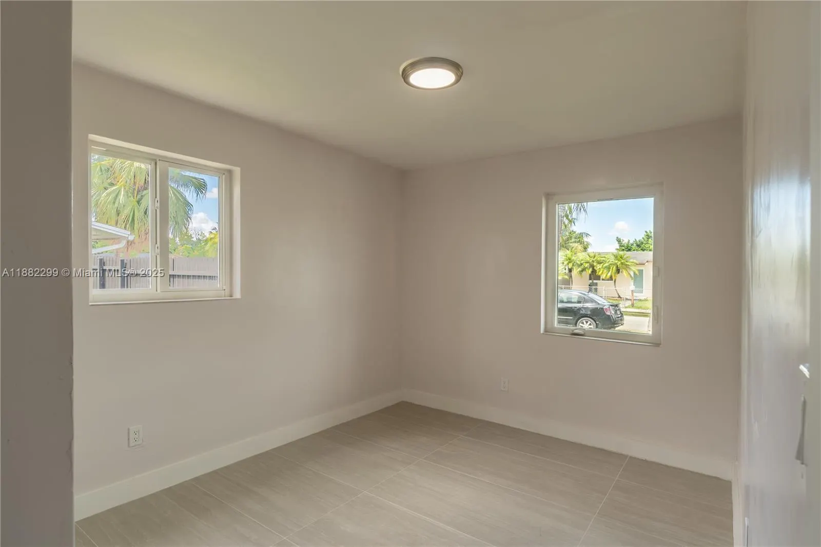 11872 SW 196th Ter