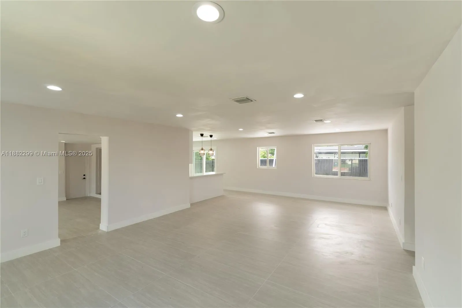 11872 SW 196th Ter