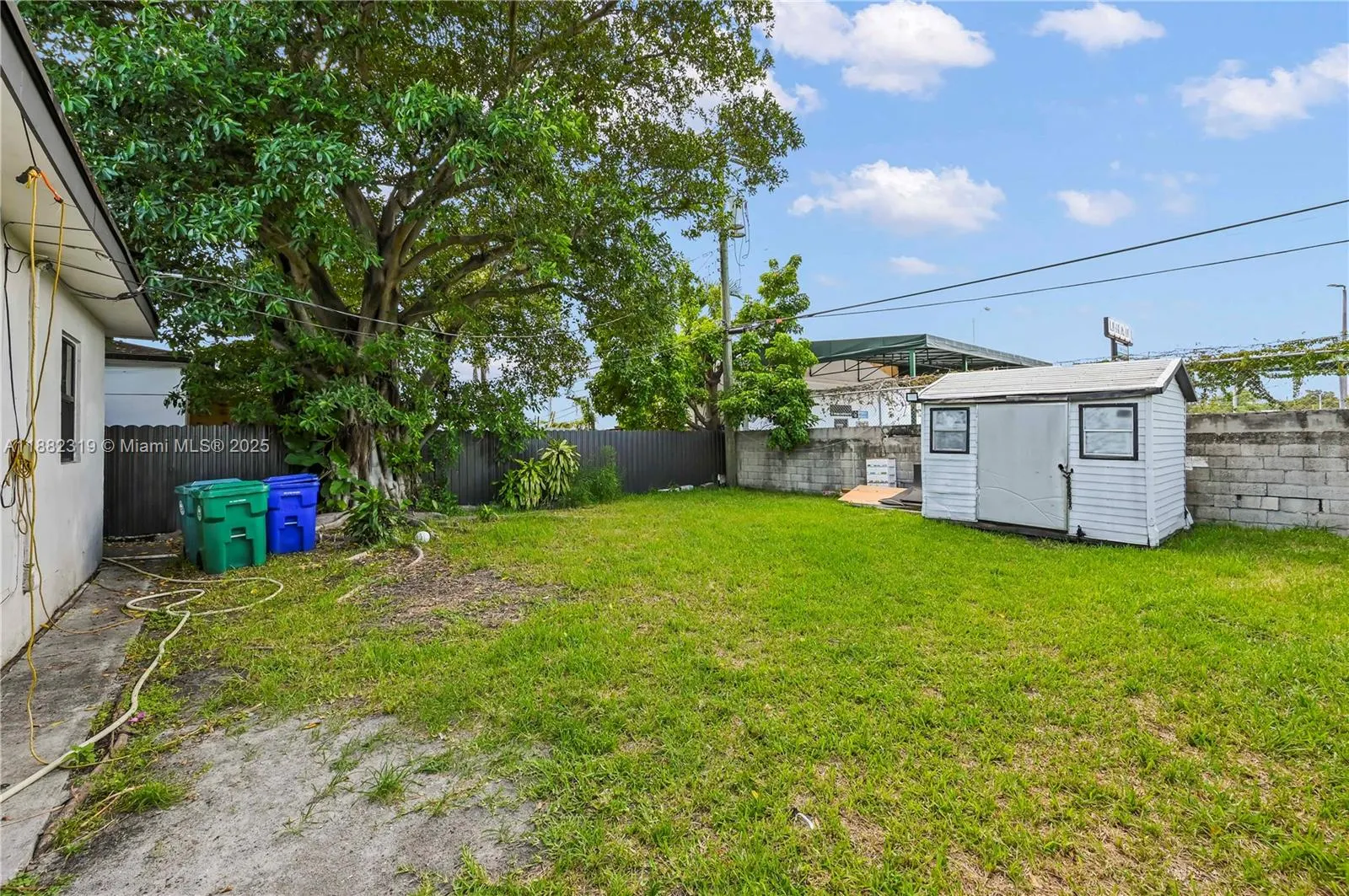2465 NW 35th St, #FRONT
