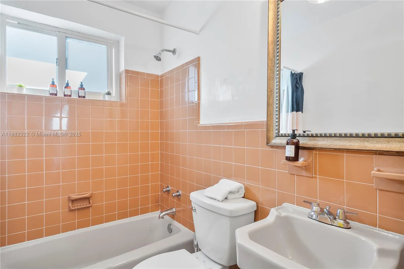 2380 NE 137th St, #RIGHT