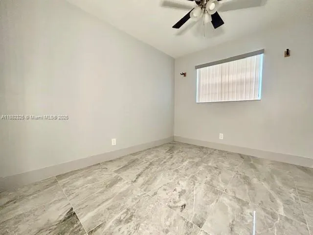 3040 NW 20th St